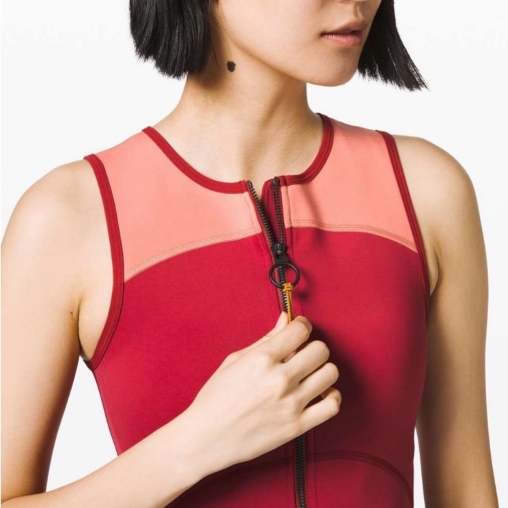 NEW Lululemon Face Forward Crop Top Zip RARE size 12 Roksanda Red Pink large